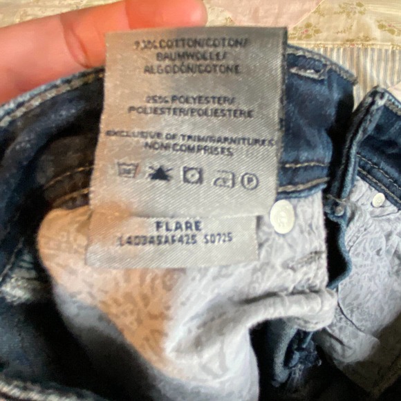 Silver Jeans Size 26 Aiko Kick Flare Capri/Crop Stretch Dark Wash 22" Inseam - Picture 6 of 8